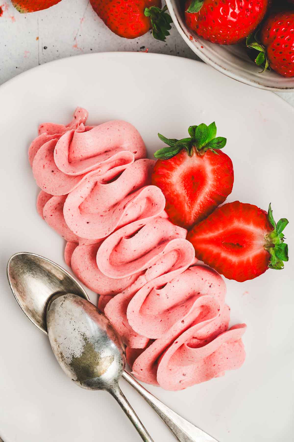 Homemade Strawberry Buttercream: Fresh Berries, Natural Flavor